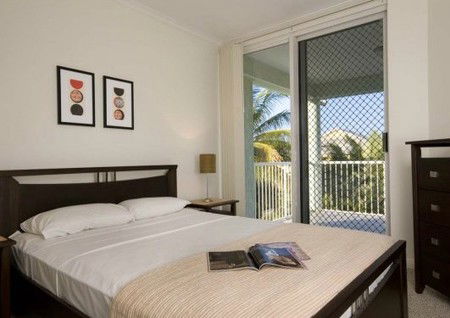 On The Beach Holiday Apartments - Carnarvon Accommodation 2