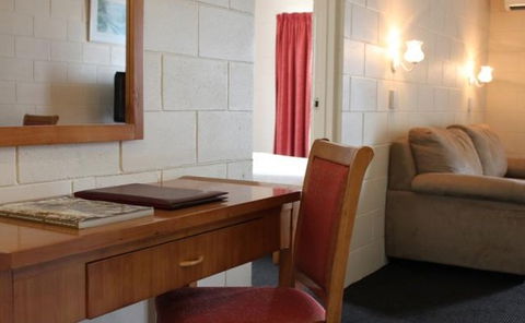 Luma Luma Holiday Apartments - Carnarvon Accommodation 3
