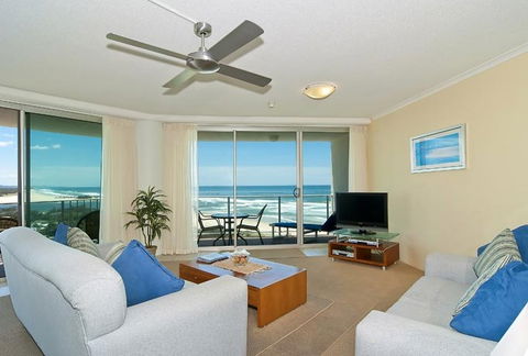 Chateau Royale Beach Resort - Carnarvon Accommodation 1
