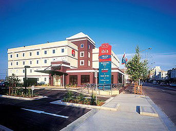 Hotel Ibis Newcastle - thumb 0
