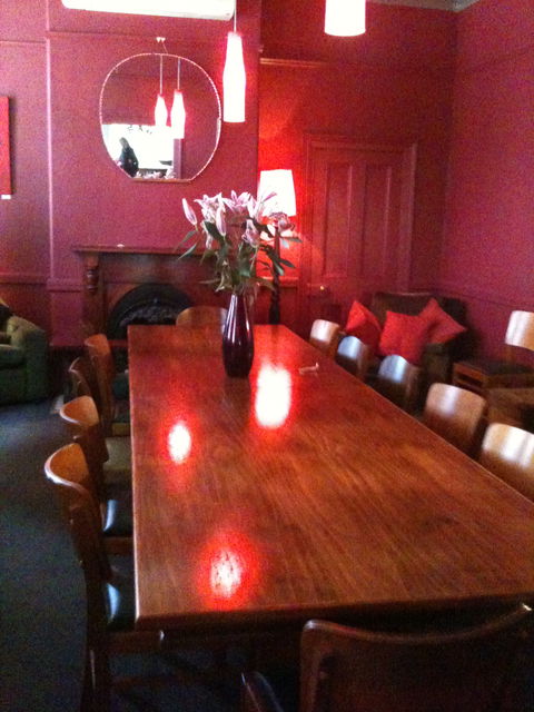 Farmers Arms Hotel - YWait Travel 0