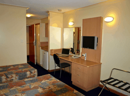 Airport Motel - YWait Travel 0