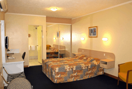 Airport Motel - YWait Travel 2