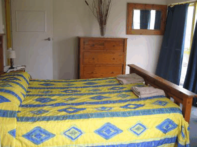 Sunset Court Holiday Apartments - Carnarvon Accommodation 3