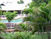 Emerald Maraboon Motor Inn - YWait Travel 5
