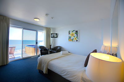 Oceanfront Motel - YWait Travel 3