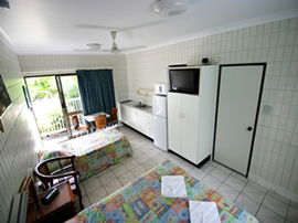 Tropical Palms Inn - Accommodation Australia 2