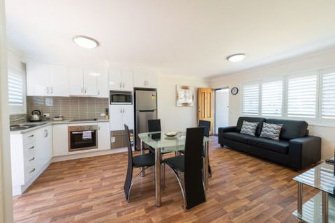Bottletree Apartments - YWait Travel 5