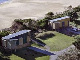 Beachside Retreat West Inlet - YWait Travel 0