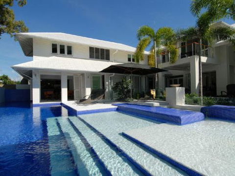 Port Douglas Getaways - YWait Travel 6
