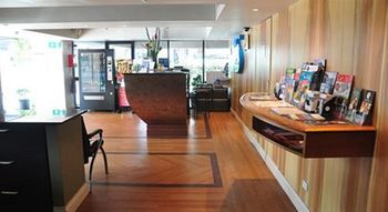 City Park Hotel - Whitsundays Tourism 7