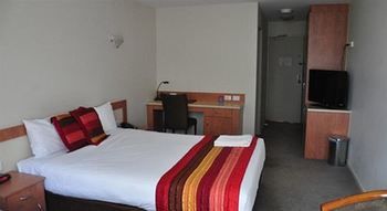 City Park Hotel - Whitsundays Tourism 8