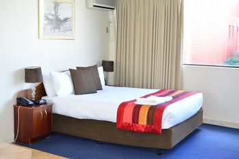 City Park Hotel - Whitsundays Tourism 16
