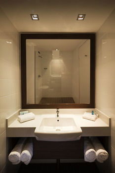 Novotel Sydney Manly Pacific - YWait Travel 34