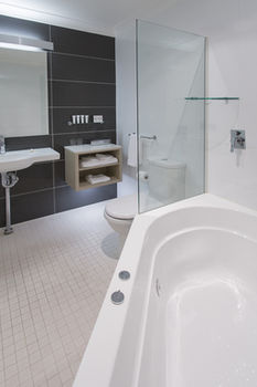 Best Western Plus Apollo International Hotel - Accommodation Australia 1