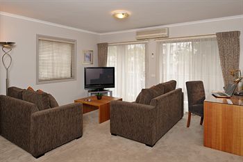 Ringwood Royale - WA Accommodation 2