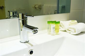 Best Western Plus Buckingham International - Accommodation Find 8