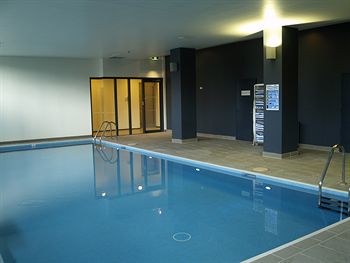 Alpha Hotel Eastern Creek - Whitsundays Tourism 4
