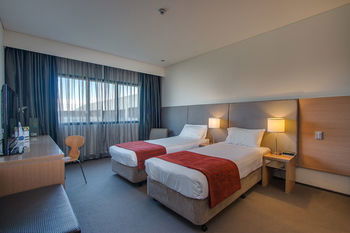 Alpha Hotel Eastern Creek - Whitsundays Tourism 30