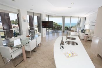 Oceans Mooloolaba - YWait Travel 8