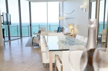 Oceans Mooloolaba - YWait Travel 12