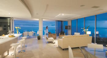 Oceans Mooloolaba - YWait Travel 49