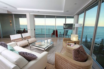 Oceans Mooloolaba - YWait Travel 51