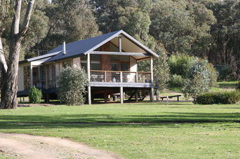 Yering Gorge Cottages By The Eastern Golf Club - Holiday Sydney 5