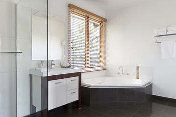 Yering Gorge Cottages By The Eastern Golf Club - Holiday Sydney 21