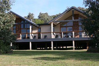 Yering Gorge Cottages By The Eastern Golf Club - Holiday Sydney 3