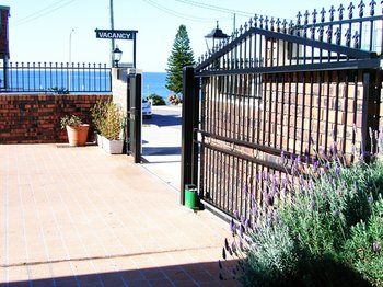 Lavender House B&B - Townsville Tourism 21
