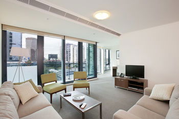 Melbourne Short Stay Apartment At SouthbankOne - Townsville Tourism 9