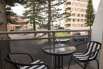Manly Oceanside - YWait Travel 27