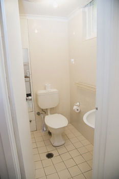 Manly Oceanside - YWait Travel 36