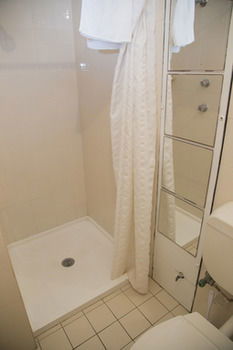Manly Oceanside - YWait Travel 37