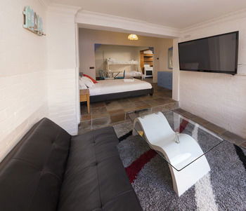 Manly Oceanside - YWait Travel 49