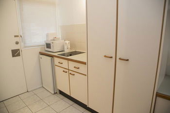 Manly Oceanside - YWait Travel 68