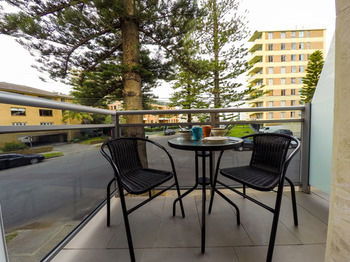 Manly Oceanside - YWait Travel 85