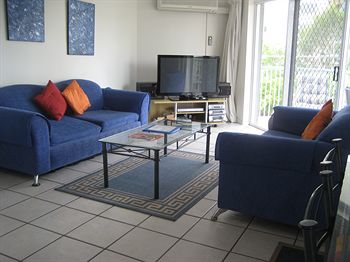 Dockside Mooloolaba - YWait Travel 15