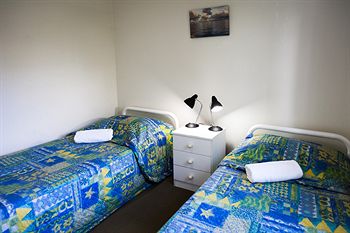 Dockside Mooloolaba - YWait Travel 22