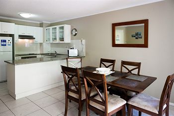 Dockside Mooloolaba - YWait Travel 25