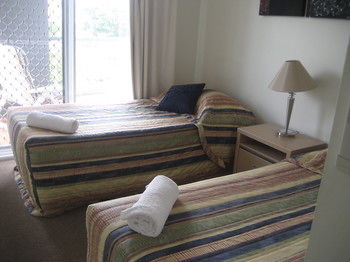 Dockside Mooloolaba - YWait Travel 36
