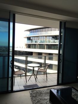 Apartments Melbourne Domain - Docklands - Wagga Wagga Accommodation 1
