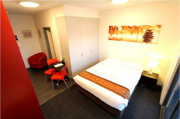 Alston Apartments Hotel - Accommodation Australia 3