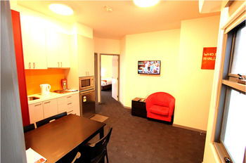 Alston Apartments Hotel - Accommodation Australia 21