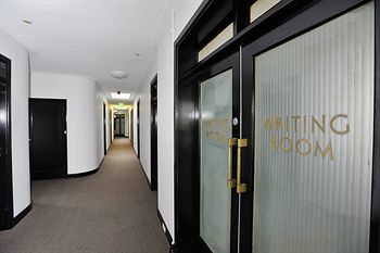 The Lakes Hotel - Casino Accommodation 5