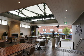 The Lakes Hotel - Casino Accommodation 37