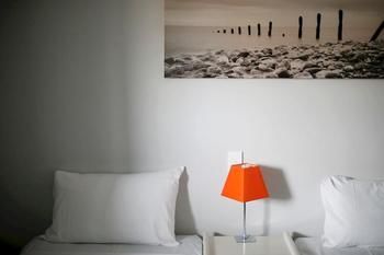 The Lakes Hotel - Casino Accommodation 54