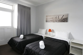 The Lakes Hotel - Casino Accommodation 63