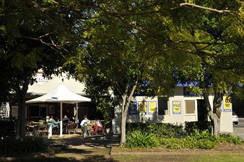The Bayview Hotel - YWait Travel 7
